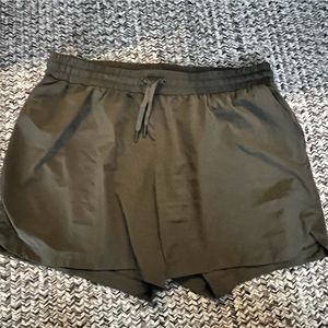 Women’s athletic shorts, Sz XL